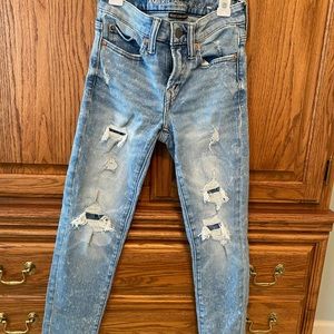 American Eagle men’s jeans